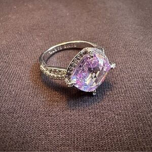 ✨ Bomb Party “Love In Bloom” Ring ✨